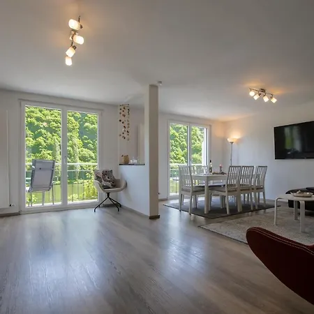 Quarto em Acomodações Particulares Haus Mosel