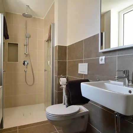 Quarto em Acomodações Particulares Haus Mosel